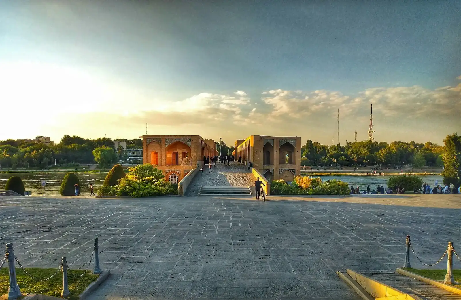 Isfahan — architectural masterpiece of Islamic architecture